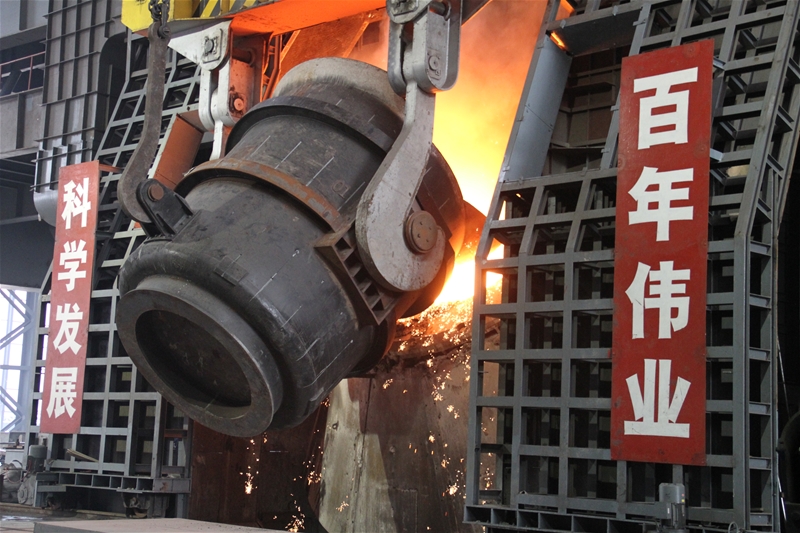 炼钢厂钢坯日产突破新纪录