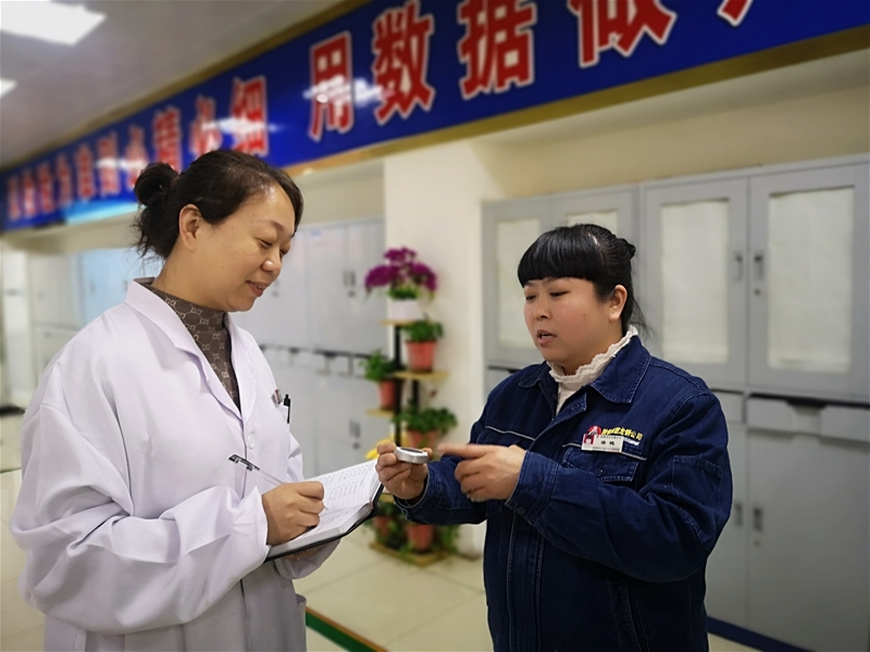 质检战线上这抹耀眼的“巾帼红”