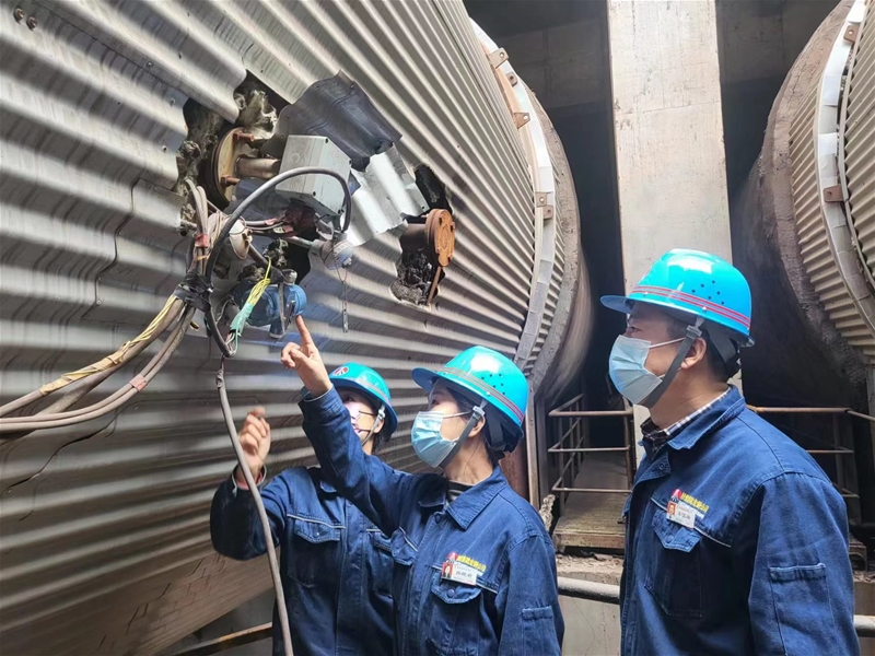 念好“精”字决 争做检修战场最佳女配角