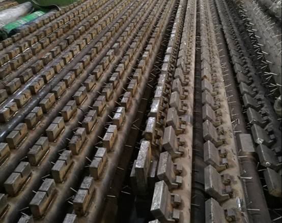 一种裙板式冷床高速上钢技术专利成果在轧钢成功应用